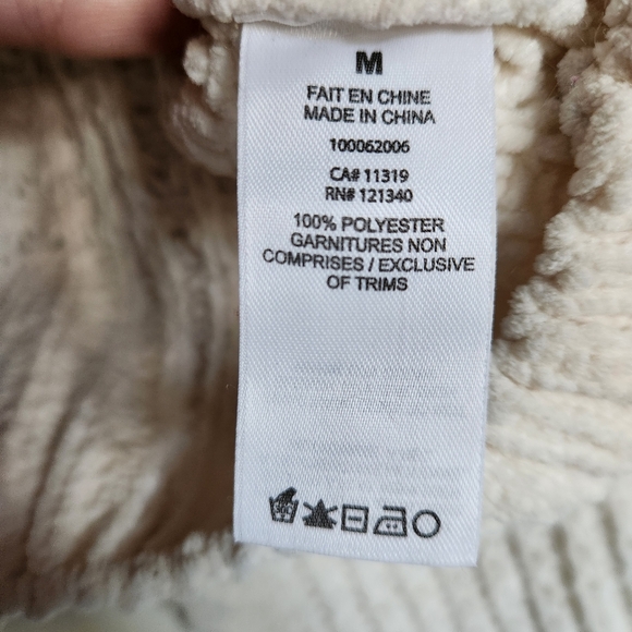 Garage Cropped Chunky Knit Turtleneck sweater sz medium - Picture 3 of 6